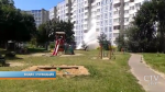  Коммунальные фонтаны: в Малиновке вода вырвалась из-под земли и достигла уровня 4 этажа 