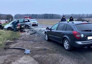 ДТП в Борисовском районе. Один из водителей оказался зажат в машине