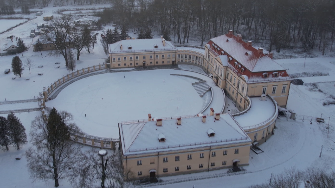 Изюминкой Воловичей была своя оранжерея и пасека. Рассказываем историю создания дворца в Святске