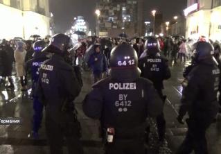 На востоке Германии прошла акция протеста против антиковидных ограничений