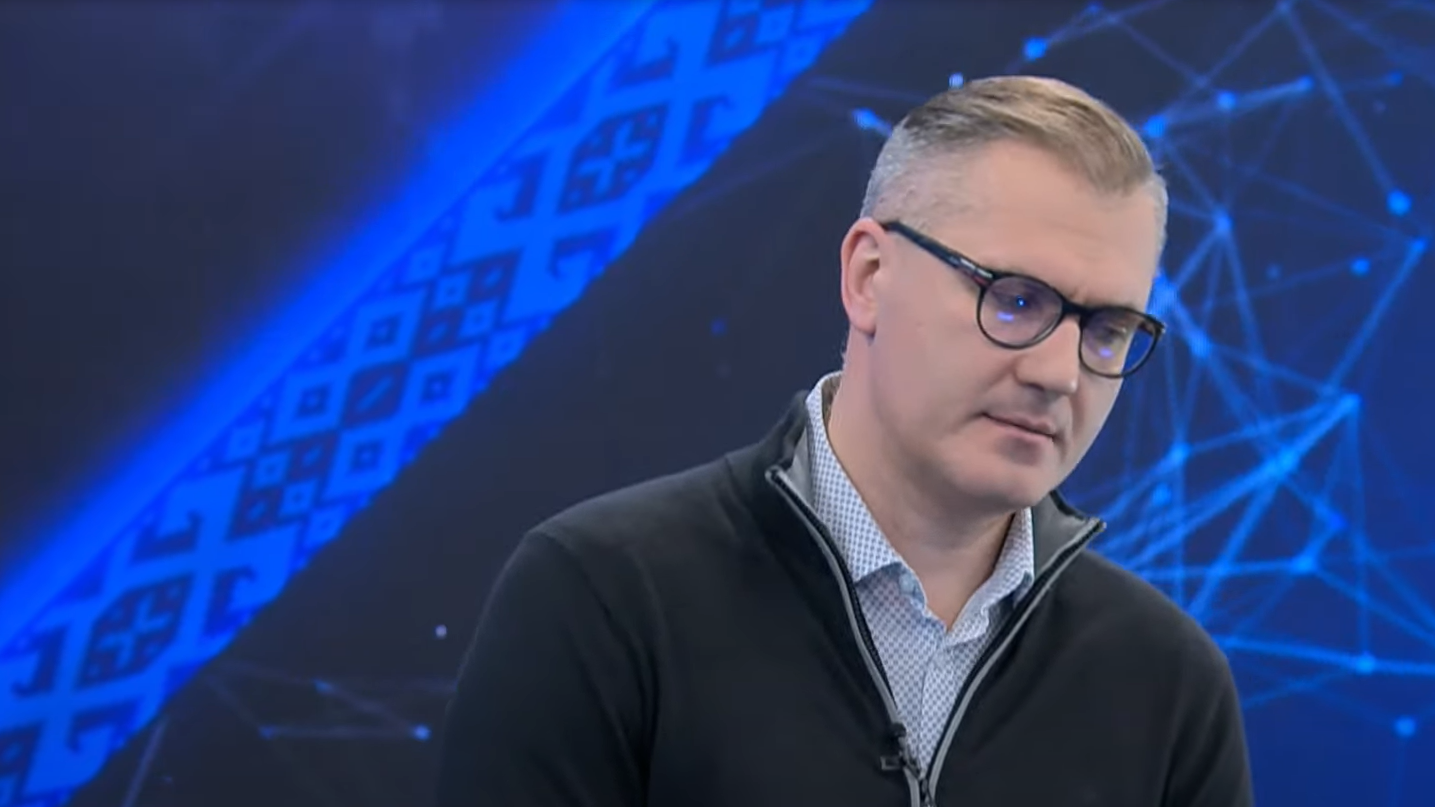 «При Януковиче было чуть больше 1% ВВП на военный бюджет, а сейчас при Зеленском 5,93%». Готовились ли украинцы к войне?