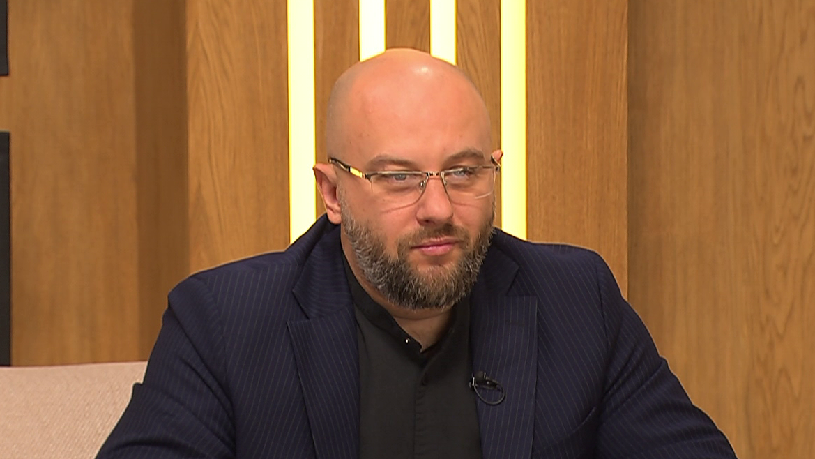 «Хотелось рассказать о любви к родной стране». Виталий Гордей о песне «Белорусские зори» «Хотелось рассказать о любви к родной стране». Виталий Гордей о песне «Белорусские зори»