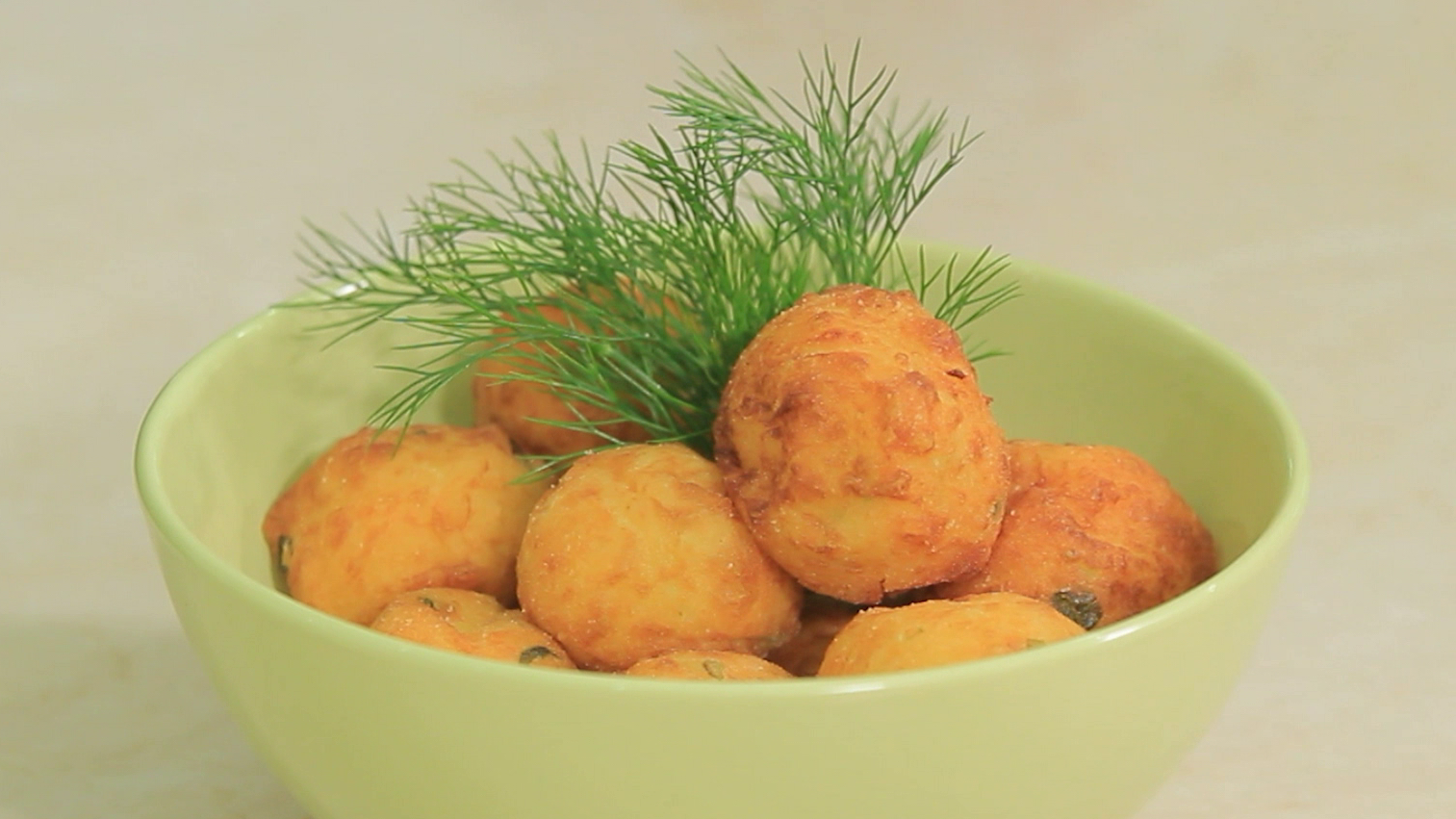 Готовим картофельные крокеты с пармезаном. Простая идея вкусного завтрака