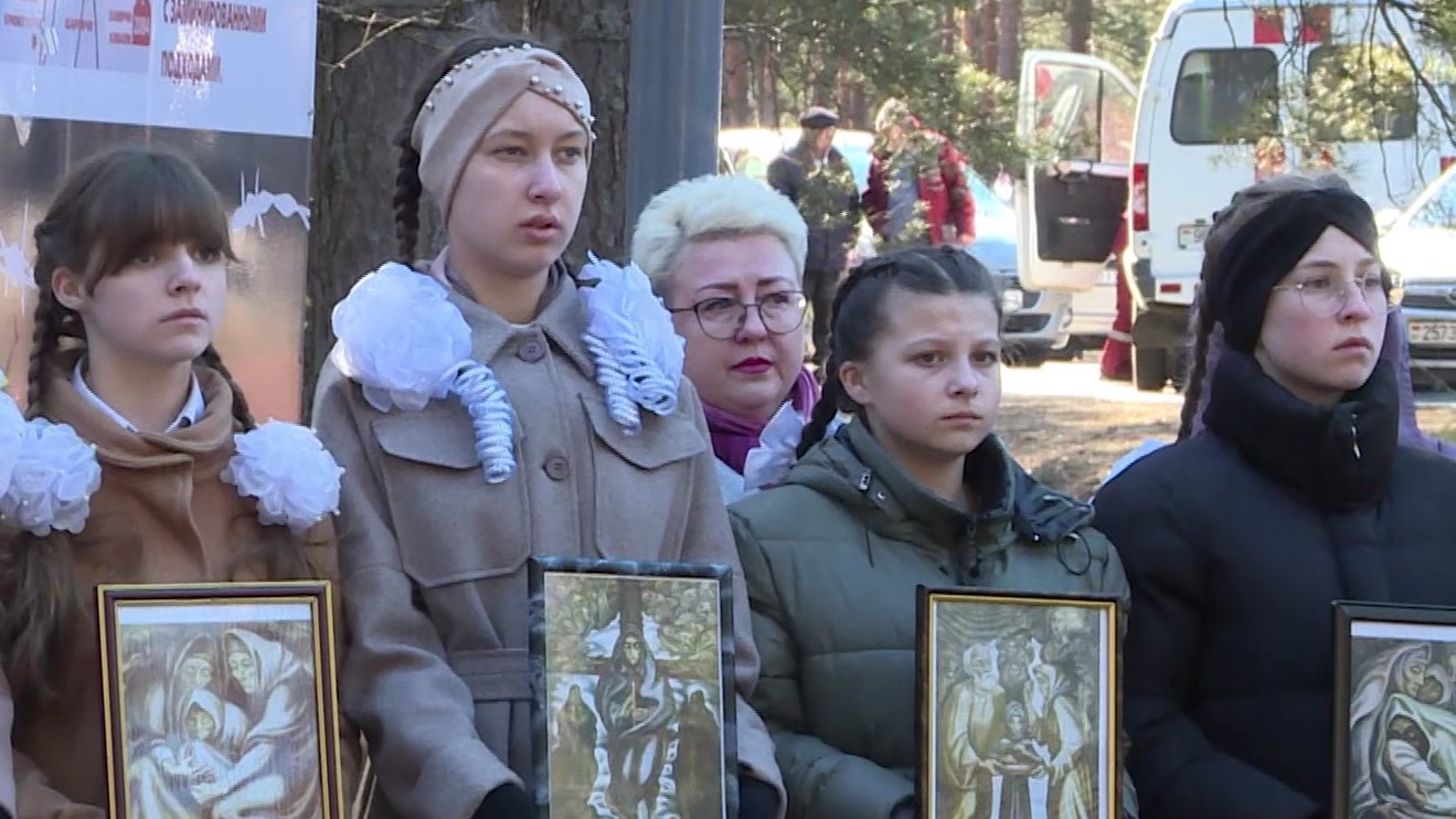 Там погибло более 17 тысяч человек. Вот как в Озаричском лагере смерти фашисты издевались над людьми