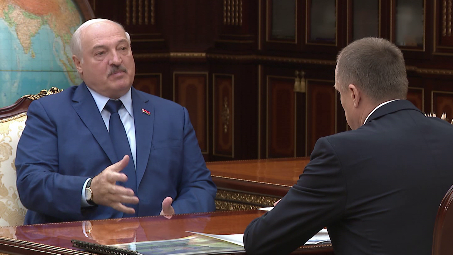 «Ты мне обещал, что денег просить не будешь». Что обсуждали Лукашенко и Исаченко?