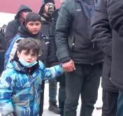 Уже 12-е сутки на границе. Вот что происходит сейчас в лагере беженцев