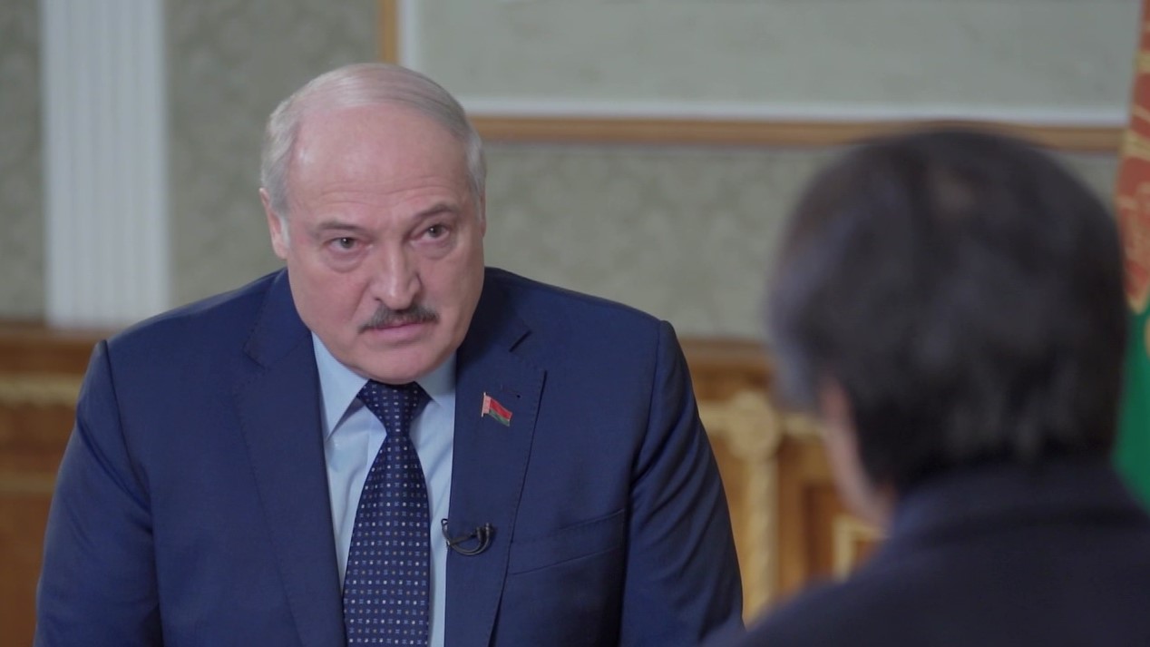 Лукашенко: думаю, что в Америке и на Западе ещё не все обезумели, чтобы мы решали эту проблему через ядерное оружие