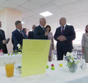 Александр Лукашенко потребовал, чтобы в школах все дети получали одинаковое питание