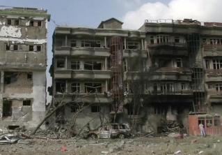 Во время атаки на офис кандидата в премьеры Афганистана погибли не менее 20 человек