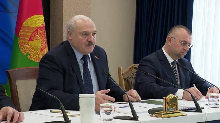 «Не будет этих деревень старых». Президент назвал три направления, по которым надо работать аграриям