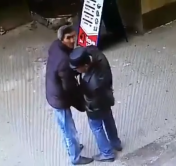 В Минске ищут мужчину, похитившего кошелёк с деньгами на операцию. Потерпевший собирал их 5 лет