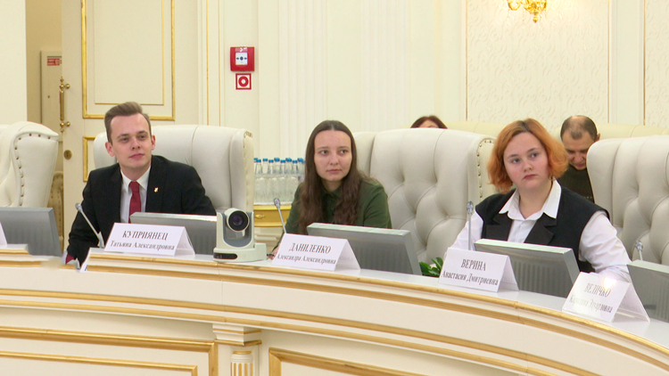 «Ни разу не разочаровался в этом конкурсе». В Минске наградили победителей «Моста Дружбы»