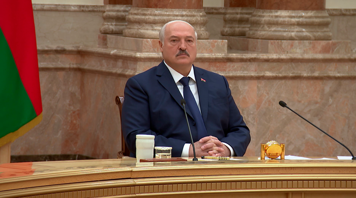 Лукашенко о здравоохранении: «Запомните, я ни перед чем не остановлюсь. И порядок здесь будет наведён»