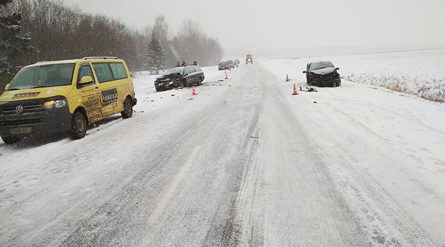 Тройное ДТП в Глубокском районе: пострадали два водителя-1