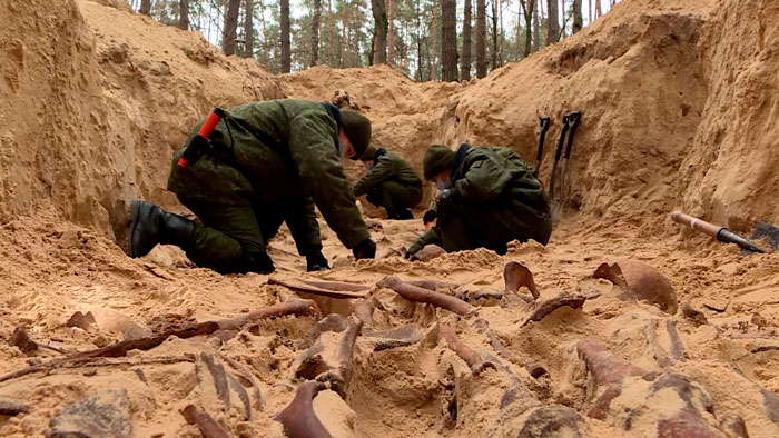 «Взрослеют буквально на глазах». Как молодёжь привлекают к раскопкам времен Великой Отечественной