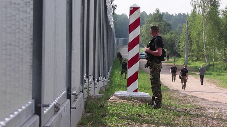 Европейская «гуманность». СК Беларуси признал потерпевшими более 200 беженцев Европейская «гуманность». СК Беларуси признал потерпевшими более 200 беженцев