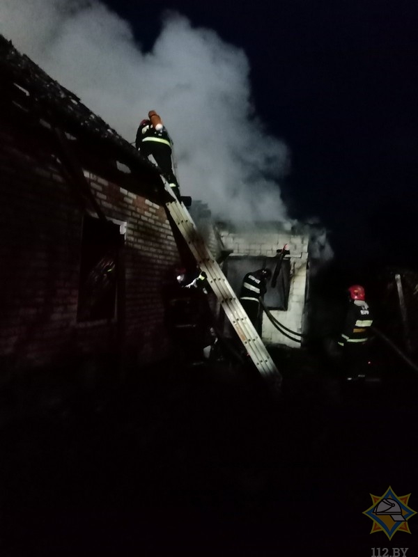 В Речицком районе женщина разжигала печь бензином и получила ожоги -1