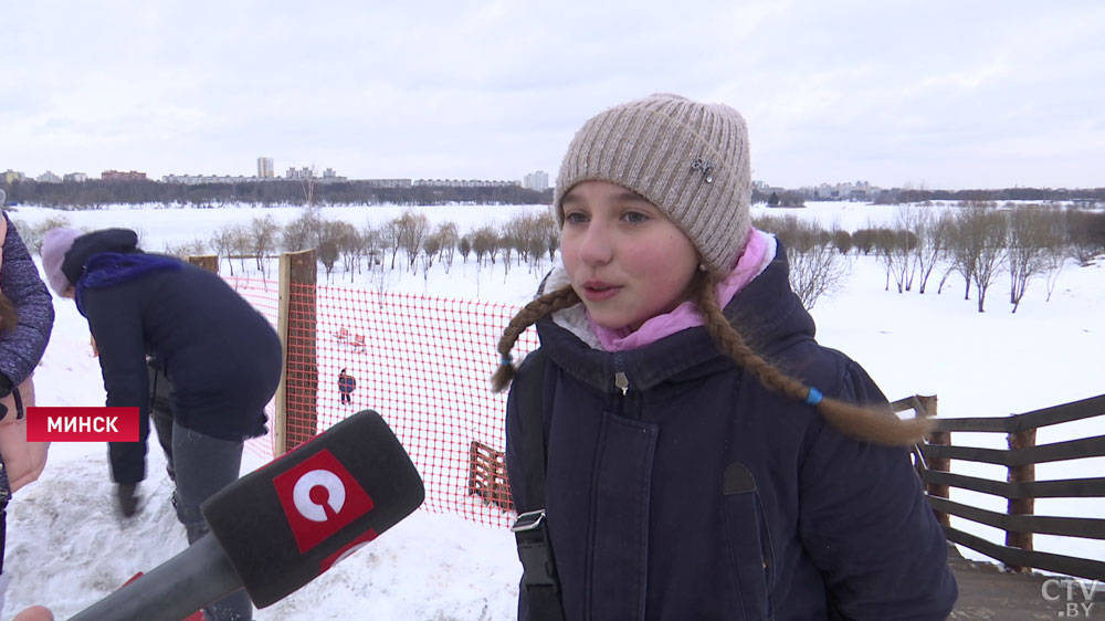 «Здесь очень круто». В Минске появилась новая горка для катания на санках и тюбингах-4