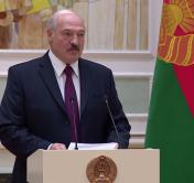 «Спасибо за всё, что вы делаете для страны и нашего народа». Александр Лукашенко вручил госнаграды и генеральские погоны