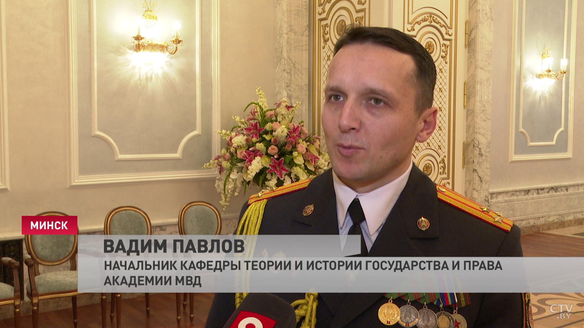 «Не за награды мы служим, а за Родину». Во Дворце Независимости вручили госнаграды заслуженным белорусам-49