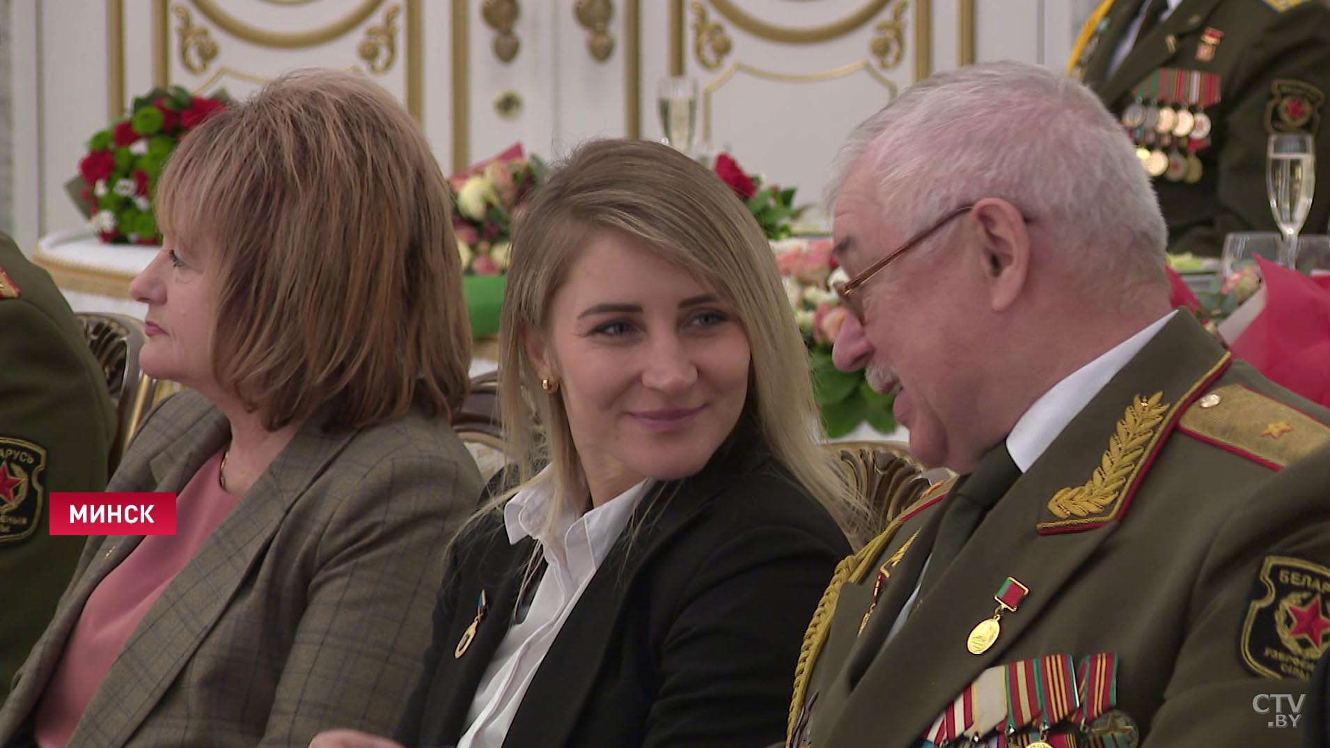 «Не за награды мы служим, а за Родину». Во Дворце Независимости вручили госнаграды заслуженным белорусам-61