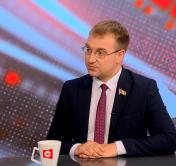 «Социальные сети используются как оружие прямого действия». Клишевич о новом законе о защите суверенитета