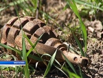 На улице Заславской жилец одной из многоэтажек нашел предмет, похожий на гранату 