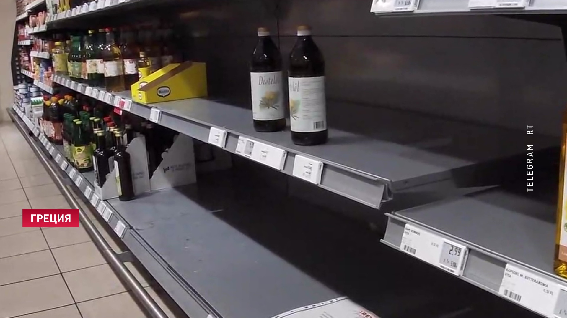 Покупатель может взять не более 3 бутылок. В магазинах Греции исчезает подсолнечное масло-1