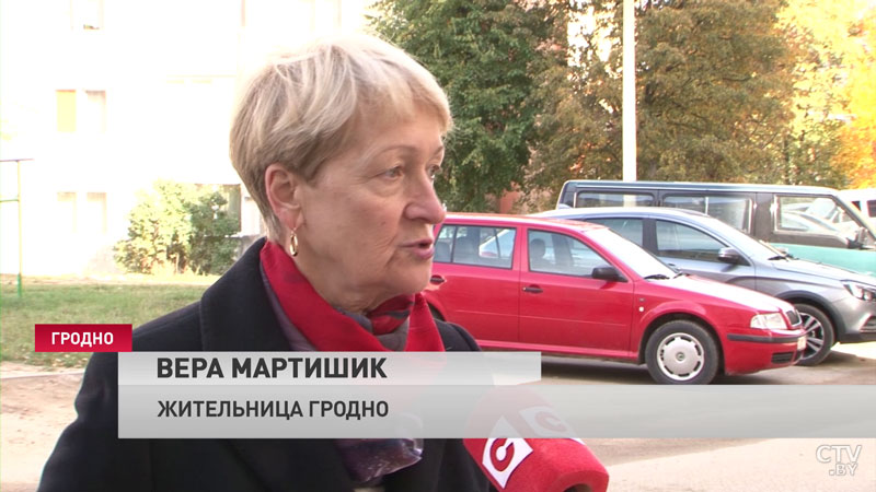 «Падаешь, цепляешься в темноте». После ремонта труб один из дворов Гродно выглядит, как после бомбёжки-13