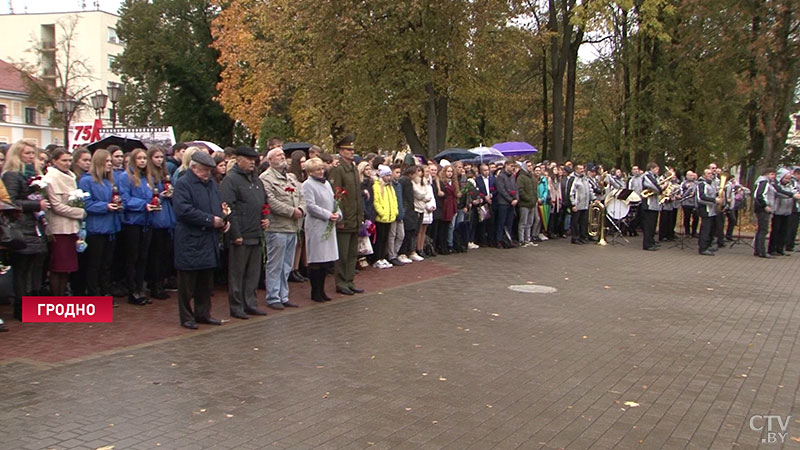 Проект «Во славу общей Победы»: в Гродно землю с захоронений времён Великой Отечественной поместили в капсулу-23