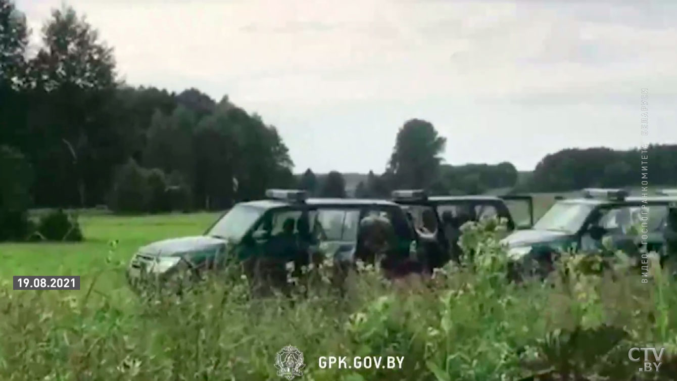 ​Что сейчас происходит с группой афганских мигрантов, которую Польша попыталась вытеснить в Беларусь?-1