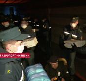 Свыше полумиллиона защитных изделий. Узбекистан доставил в Минск гуманитарный груз