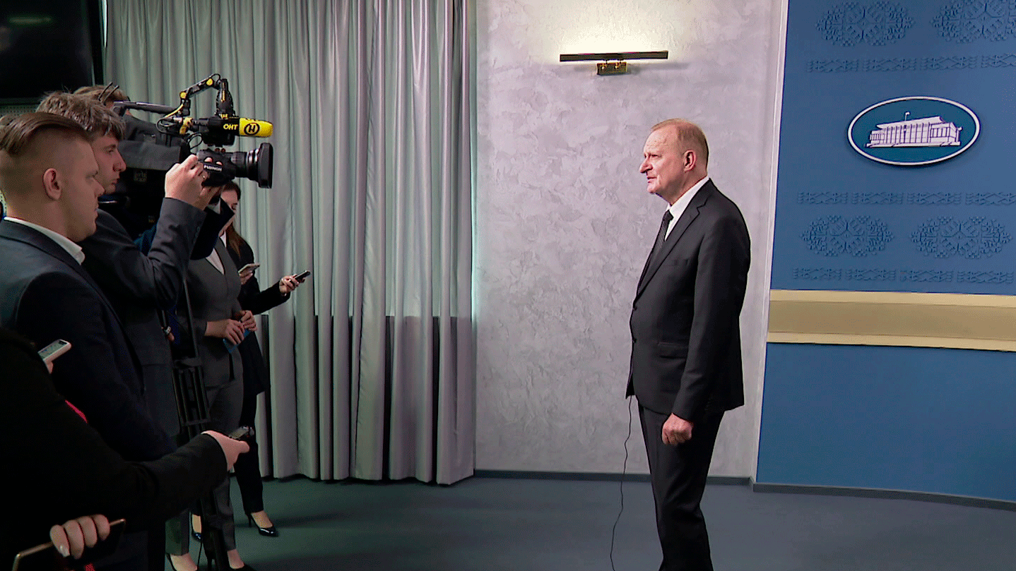Гусаков: мы разрабатываем две союзные программы с Россией в области микроэлектроники