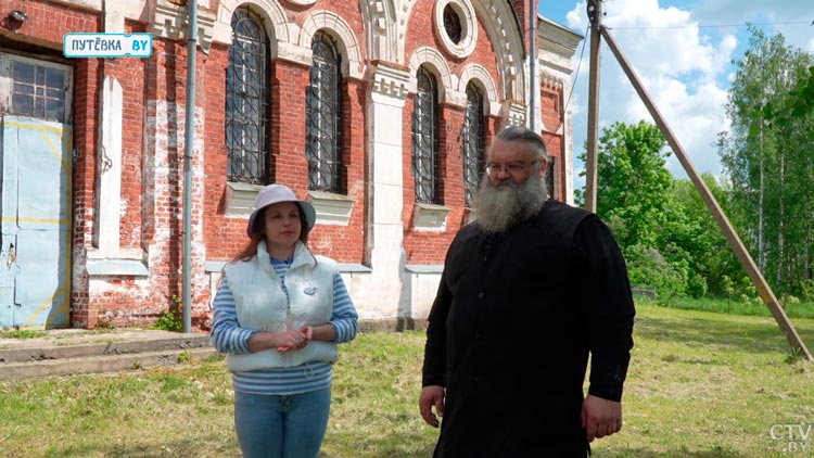 Чем храм Успения Пресвятой Богородицы в деревне Победа отличается от других православных?-4