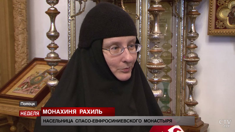 Заказали 200 живых цветов и специальную ель: как к Рождеству в храмах украшают иконостасы-9 Заказали 200 живых цветов и специальную ель: как к Рождеству в храмах украшают иконостасы-9