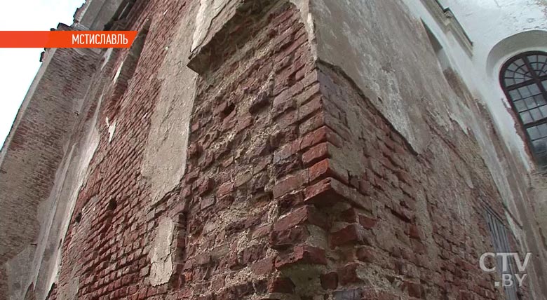 В Мстиславле начали спасать иезуитский костел XVIII века. Репортаж СТВ-30