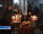 Православные поздравляют друг друга с Рождеством 7 января, в храмах идут службы 