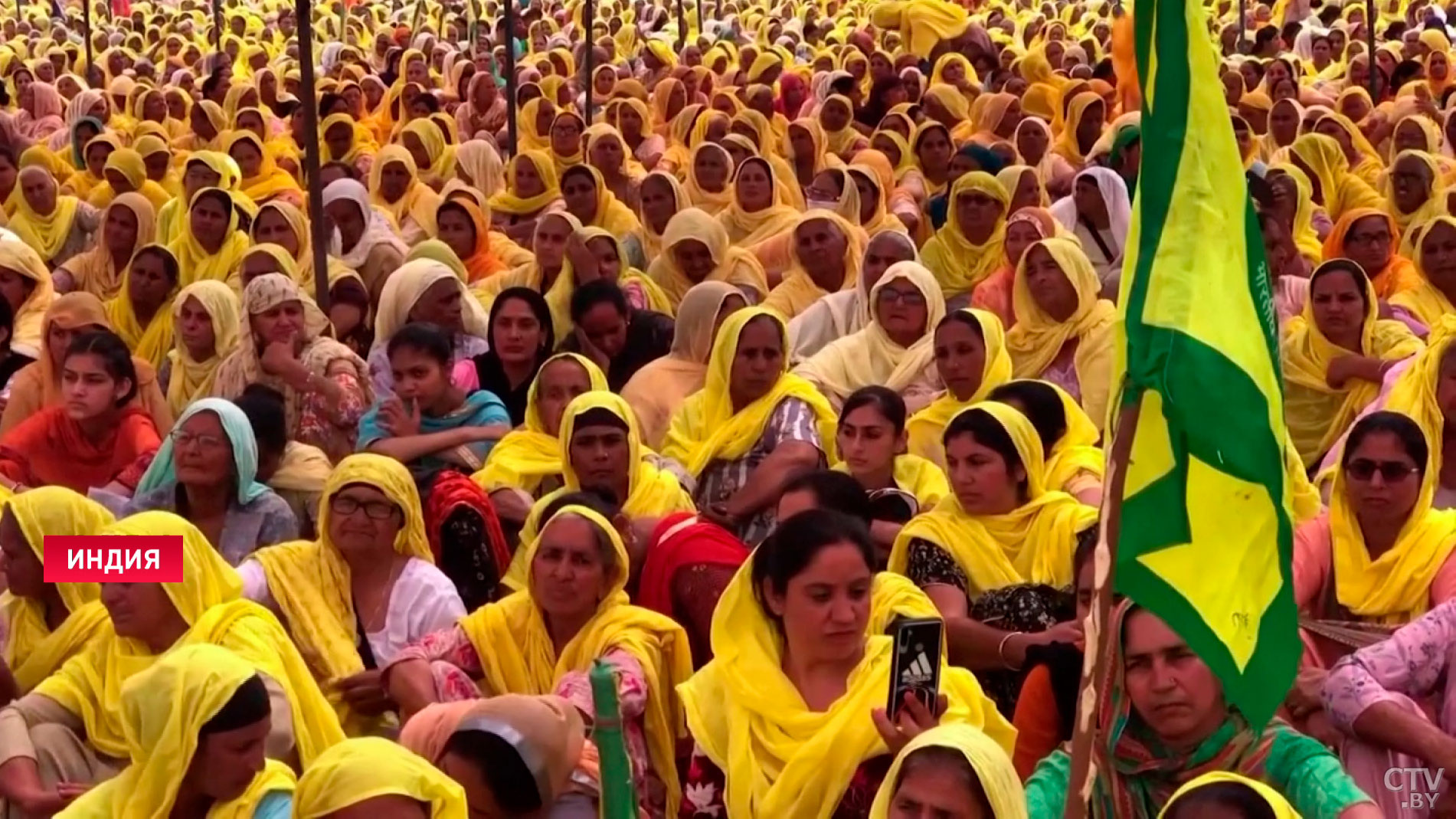 В Индии тысячи женщин 8 марта присоединились к протестам фермеров-4