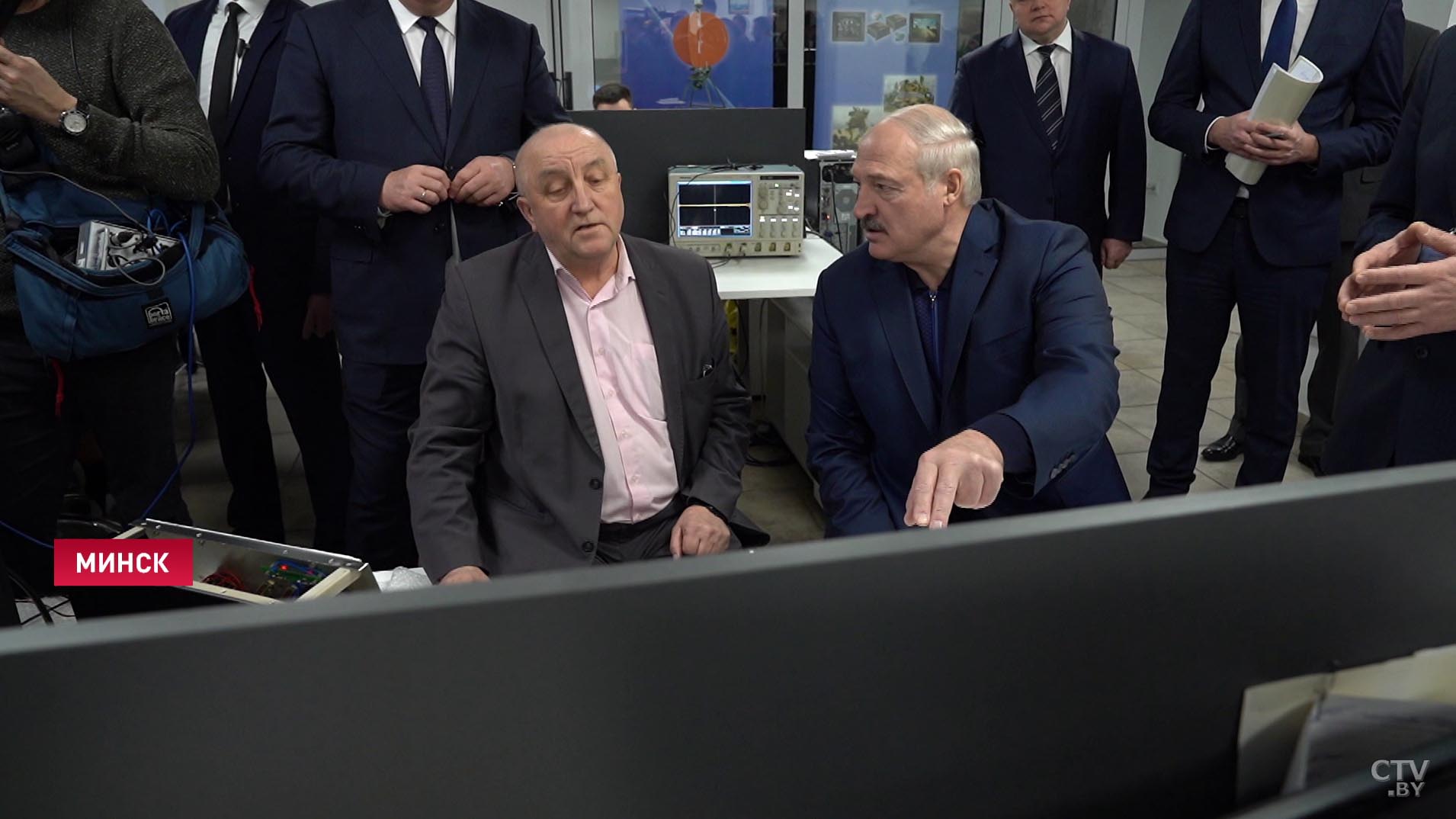 Что разрабатывает инновационный центр «Горизонта», который посетил Александр Лукашенко?-43