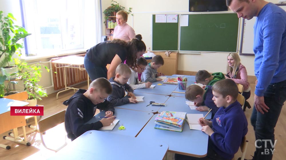 Невыходной день. Что объединило в Вилейской школе-интернате  строителей, пекарей и визажистов? -29