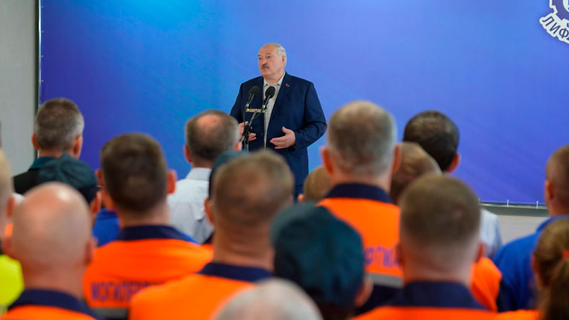 «Без этого сегодня нельзя». К 2025 году на периферии будет широкополосный интернет. Президент пообещал