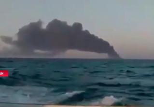 Затонул один из крупнейших военных кораблей Ирана. Экипаж удалось спасти