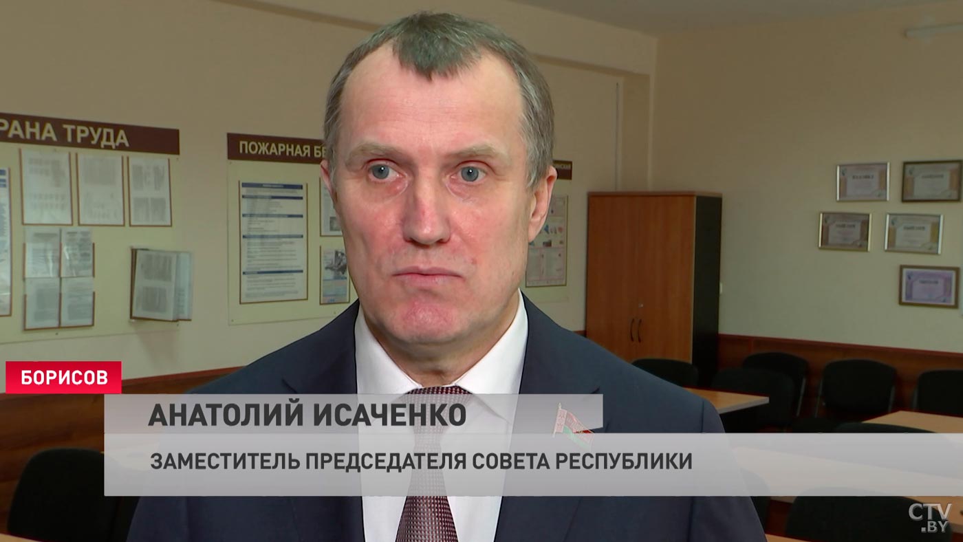 «Вопрос вакцинации, вопрос сдачи тестирования». Анатолий Исаченко рассказал, о чём беседовал со школьниками в Борисове-4