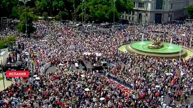 Испанцы митингуют против сокращения финансирования системы здравоохранения