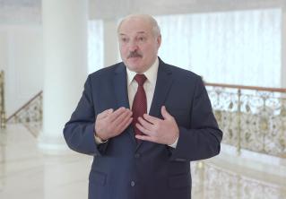 Президент Беларуси: к памятникам, которые они обгадили, готовы идти туда цветы положить. Во имя чего? Бабло 