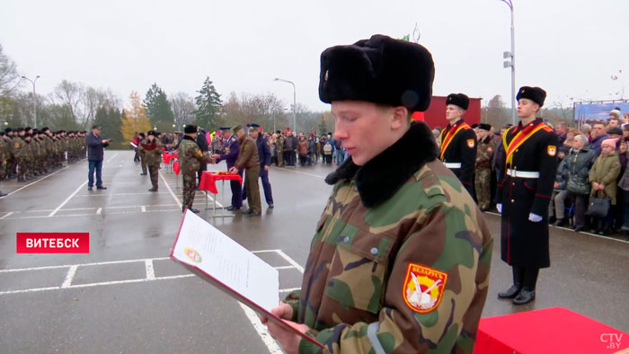 Помните мальчика из Латвии, которого называли предателем за интервью с Лукашенко? В Беларуси он уже принял присягу-1 Помните мальчика из Латвии, которого называли предателем за интервью с Лукашенко? В Беларуси он уже принял присягу-1