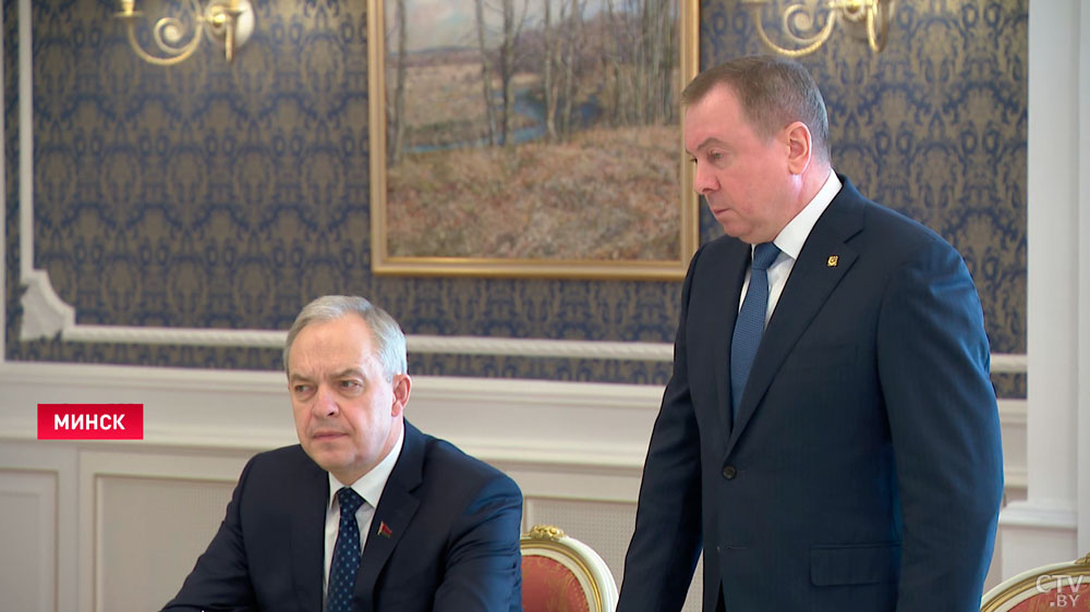 «Министерство иностранных дел стране серьёзно задолжало». Лукашенко обновил состав руководства МИД-7 «Министерство иностранных дел стране серьёзно задолжало». Лукашенко обновил состав руководства МИД-7