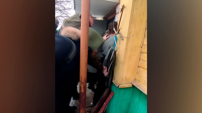 «Если бы была возможность всё вернуть назад». В Беларуси задерживают причастных к экстремизму и терроризму