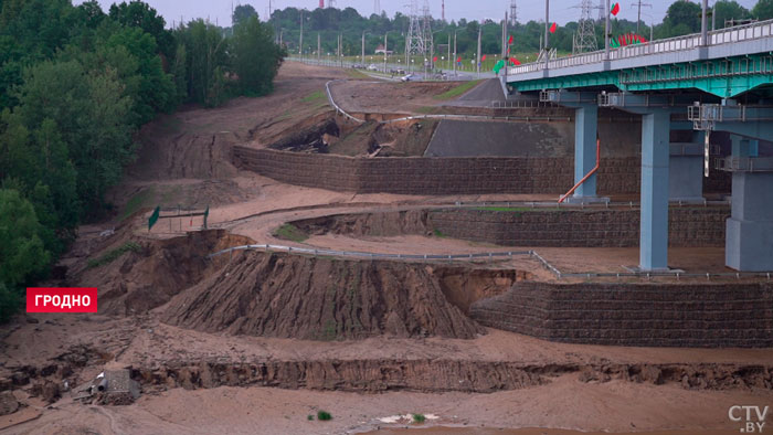 Как сейчас выглядит мост в Гродно? Показываем результат сильного ливня-11