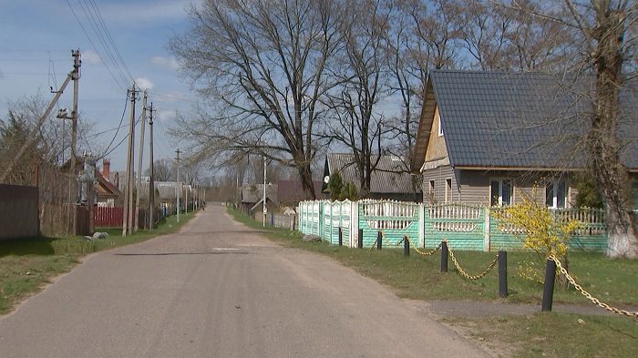 Новые дороги и ремонт зданий. Как агрогородок Могильно готовится встретить «Дожинки-2023»?